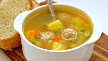 La deliciosa sopa con albóndigas más. Sencillo y rápido!