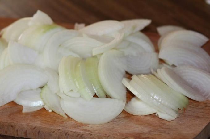 Se utiliza para la preservación de la cebolla cebolla blanca.