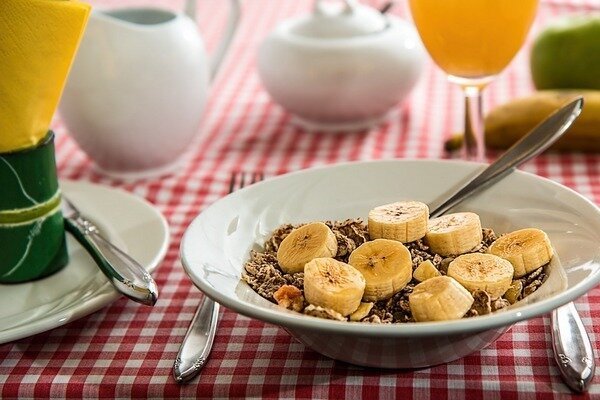 Siempre observe los ingredientes cuando compre cereales (Foto: Pixabay.com).