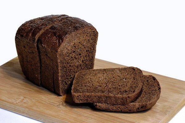 Los científicos han descubierto que tanto el pan blanco como el negro son beneficiosos, pero esto depende de las características del cuerpo (Foto: Pixabay.com).