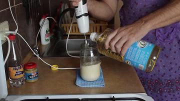 Cómo hacer una deliciosa mayonesa casera espesa durante 10 minutos