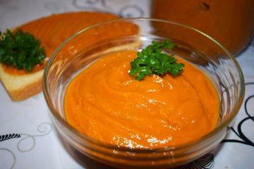 ¿Cómo hago calabaza caviar en el horno en la manga para hornear. Receta para el perezoso