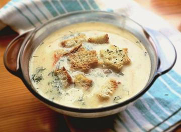 Sopa con queso y pollo ahumado: la misma receta, que están buscando para todos