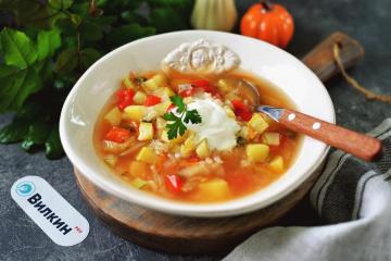 Sopa de verduras con calabacín