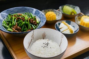 Cómo cocinar arroz para un plato que dejó no es peor que los japoneses