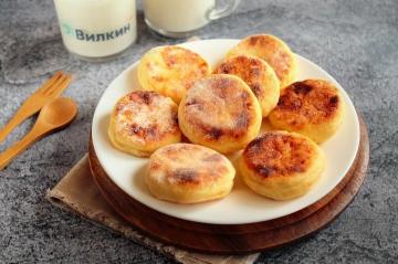 Tartas de queso con sémola al horno