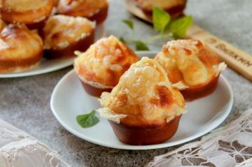 Muffins con jamón y queso