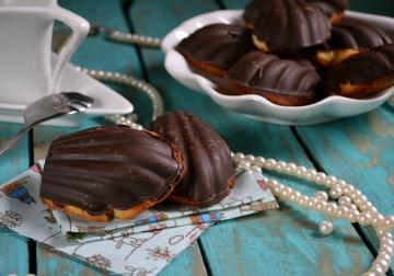 Cookies "Madeleine" con glaseado de chocolate