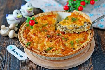 Pastel de laurent con pollo y champiñones