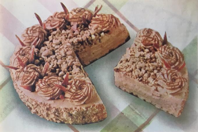 torta "Olímpico". Foto del libro "La producción de pasteles y tartas," 1976