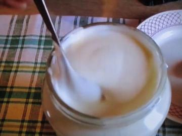 Tanto la leche normal y la crema para cocinar crema espesa (que empantanado la cuchara)