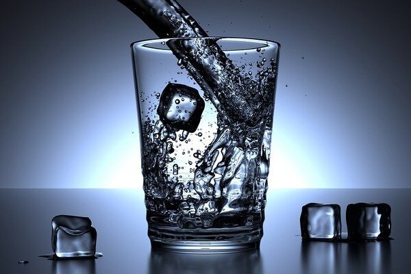 El agua fría es un obstáculo para perder kilos de más (Foto: Pixabay.com)